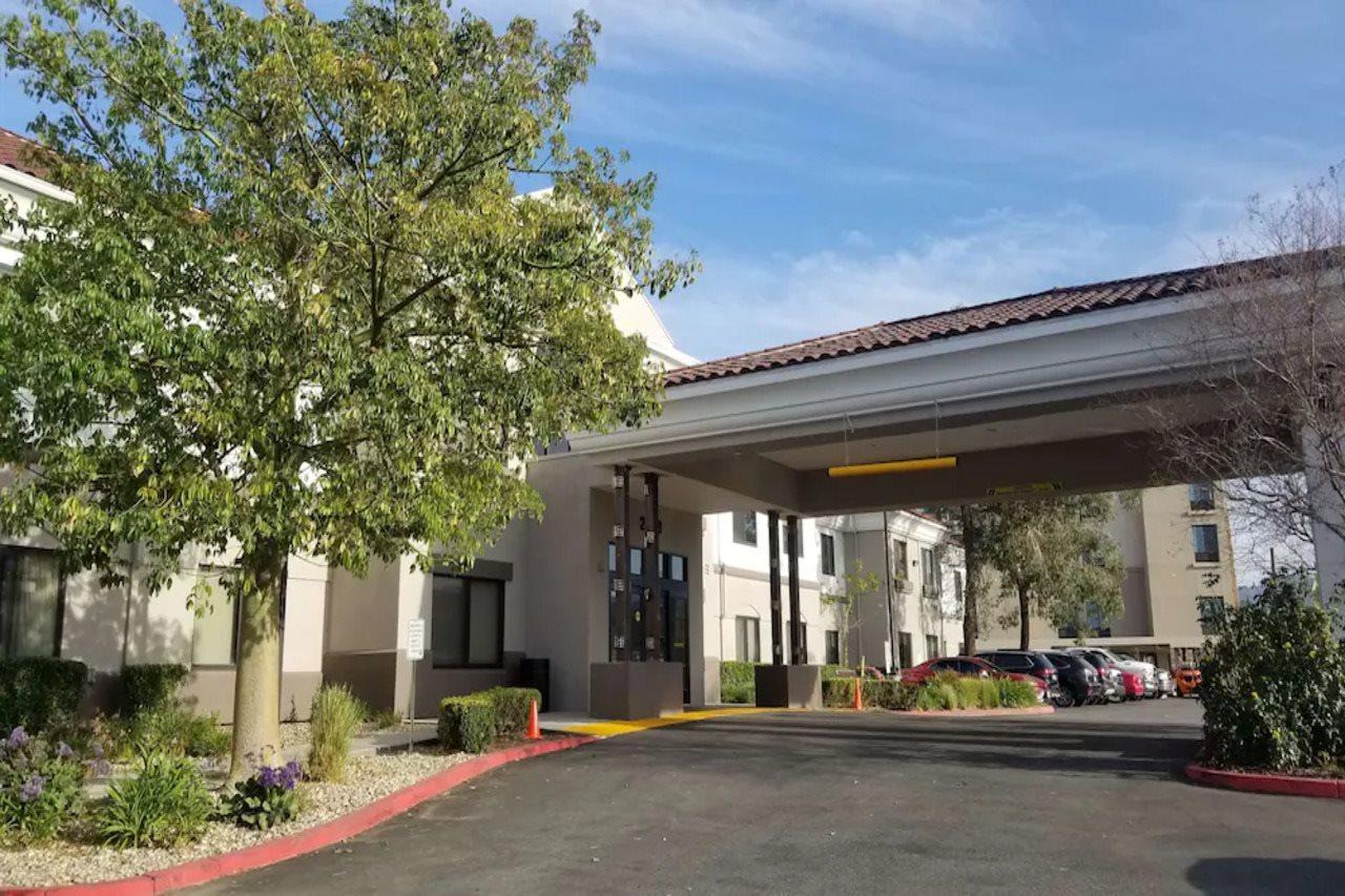 Best Western Valencia/Six Flags Inn & Suites Santa Clarita Extérieur photo