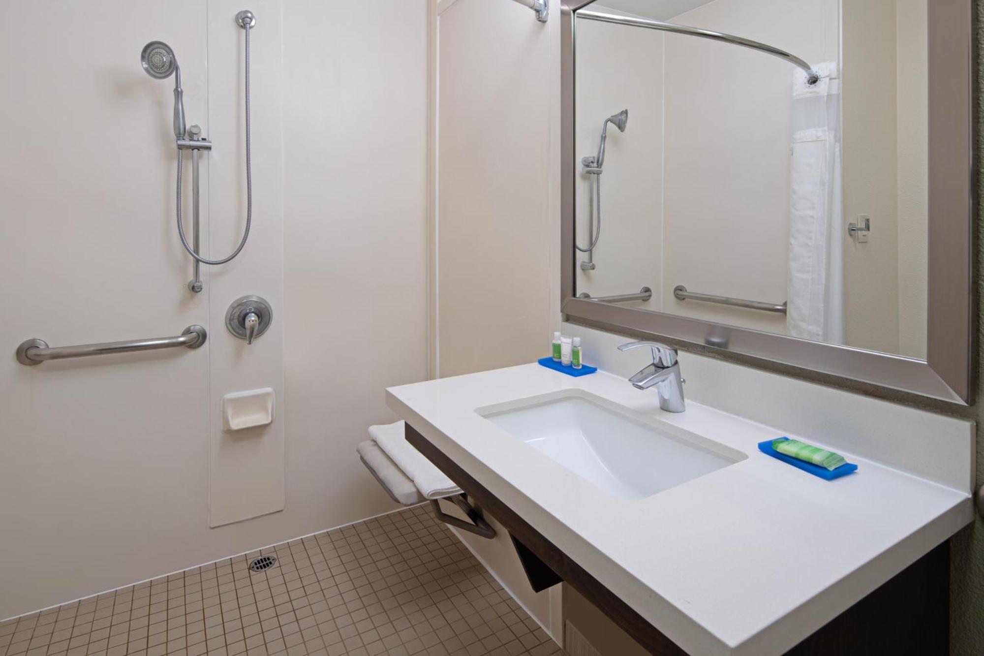 Best Western Valencia/Six Flags Inn & Suites Santa Clarita Extérieur photo